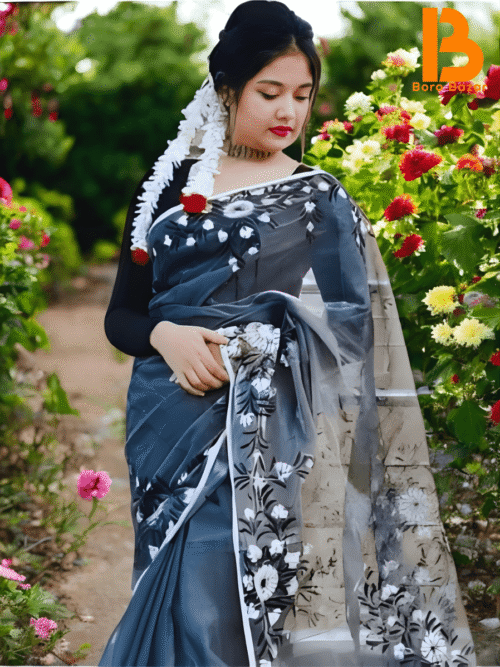 হাফ সিল্ক শাড়িতে হ্যান্ডপ্রিন্ট তুলির কাজ