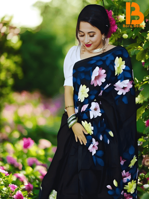 হাফসিল্ক শাড়ীতে হ্যান্ডপ্রিন্ট তুলির কাজ