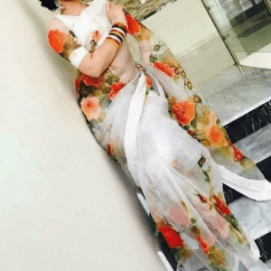 হাফ সিল্ক শাড়িতে হ্যান্ডপ্রিন্ট তুলির কাজ