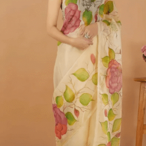 হাফ সিল্ক শাড়িতে হ্যান্ডপ্রিন্ট তুলির কাজ